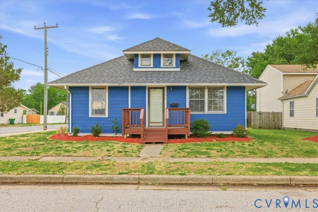 100 N 3rd Ave, Hopewell, VA 23860