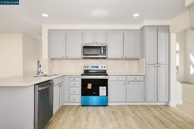 2169 Rain Drop Cir, Pittsburg, CA 94565