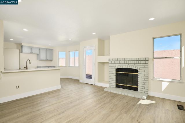 2169 Rain Drop Cir, Pittsburg, CA 94565