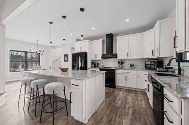 14275 Deer Path, Buchanan, MI 49107