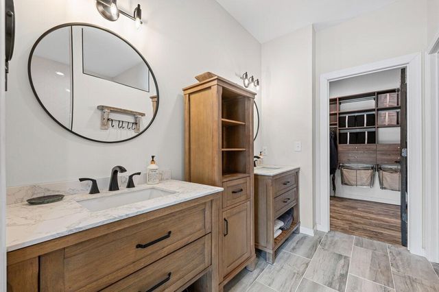 14275 Deer Path, Buchanan, MI 49107