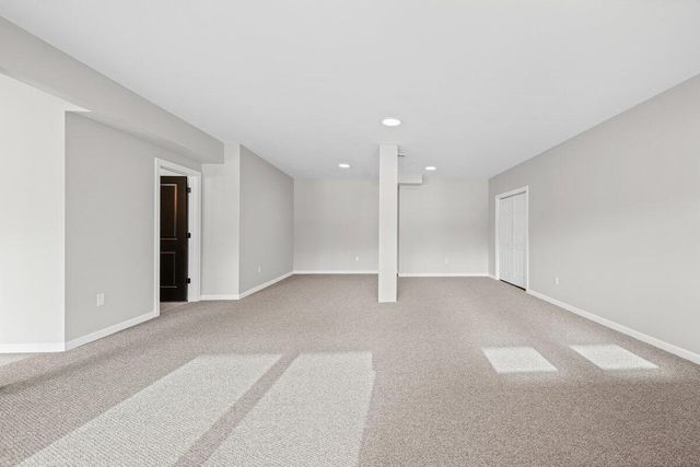 14275 Deer Path, Buchanan, MI 49107