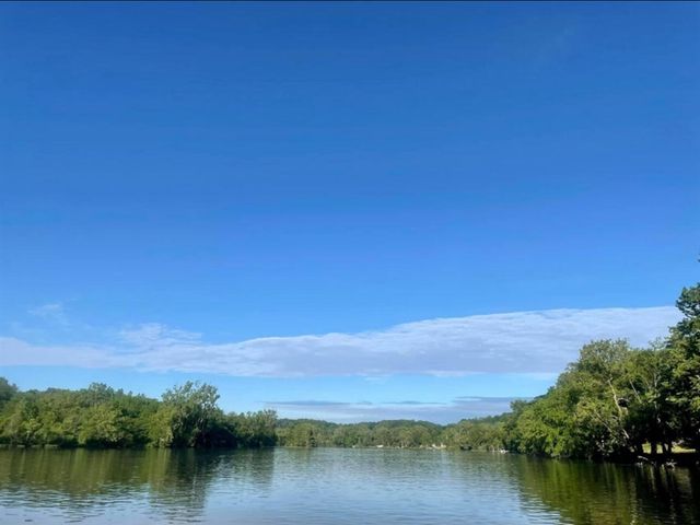 14275 Deer Path, Buchanan, MI 49107