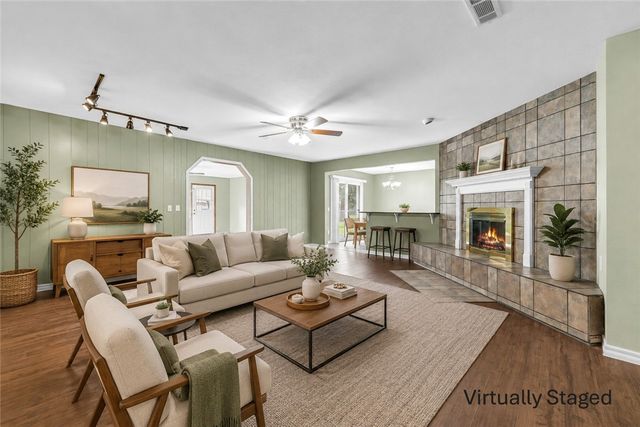 1508 SE S Street, Bentonville, AR 72712