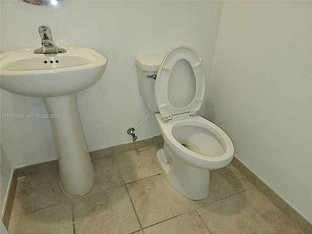 278 NE 208th Ter, Miami, FL 33179