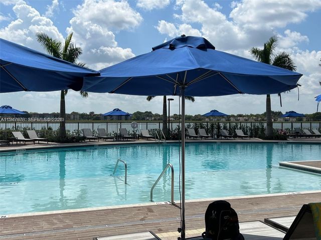 278 NE 208th Ter, Miami, FL 33179