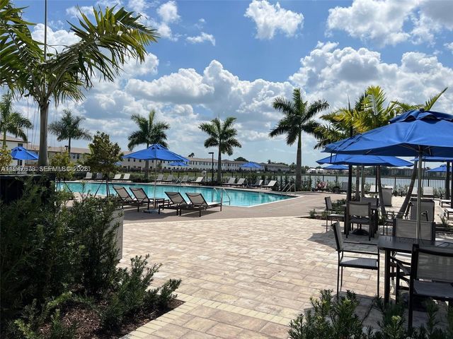 278 NE 208th Ter, Miami, FL 33179