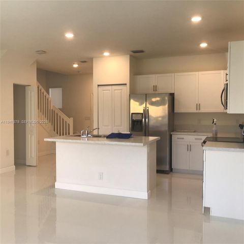 278 NE 208th Ter, Miami, FL 33179