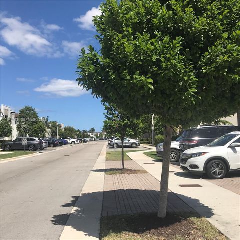 278 NE 208th Ter, Miami, FL 33179