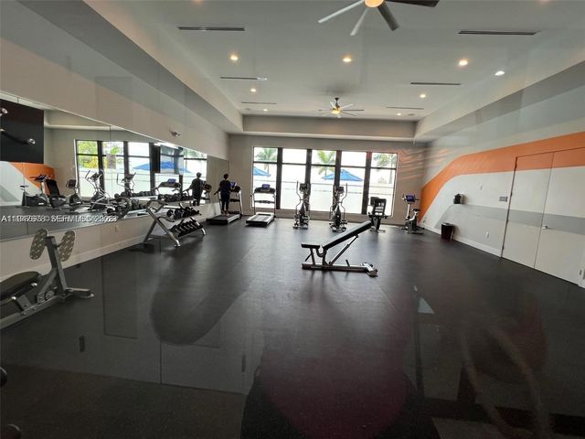 278 NE 208th Ter, Miami, FL 33179