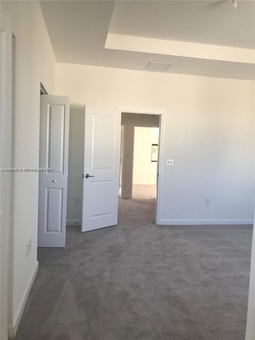 278 NE 208th Ter, Miami, FL 33179