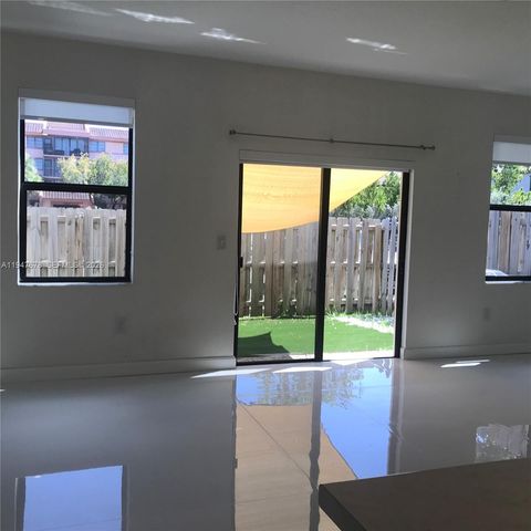 278 NE 208th Ter, Miami, FL 33179