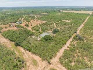 870 County Road 640, Hondo, TX 78861