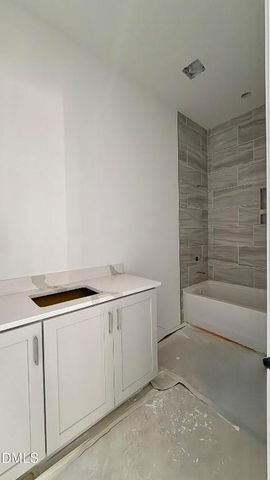 2232 Abbeyhill Drive 107, Raleigh, NC 27610