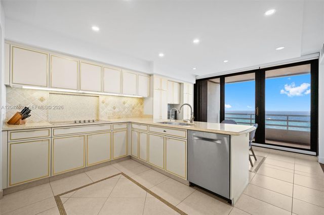 1500 S Ocean Boulevard 804, Boca Raton, FL 33432