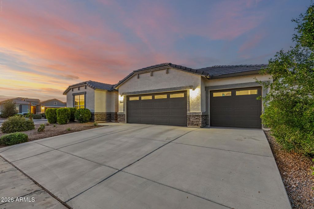 Image 3 of property listing at 37918 W SAN CLEMENTE Street, Maricopa, AZ 85138