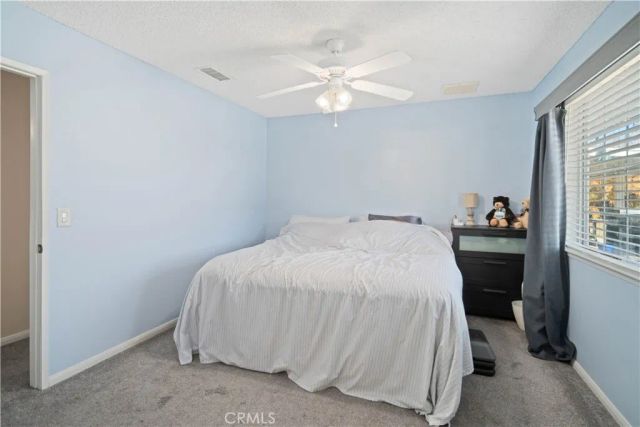 17360 Valeport, Lancaster, CA 93535