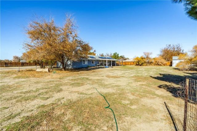 17360 Valeport, Lancaster, CA 93535