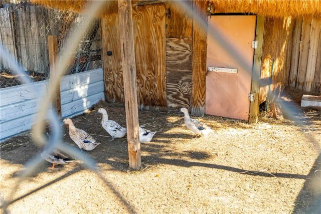 17360 Valeport, Lancaster, CA 93535