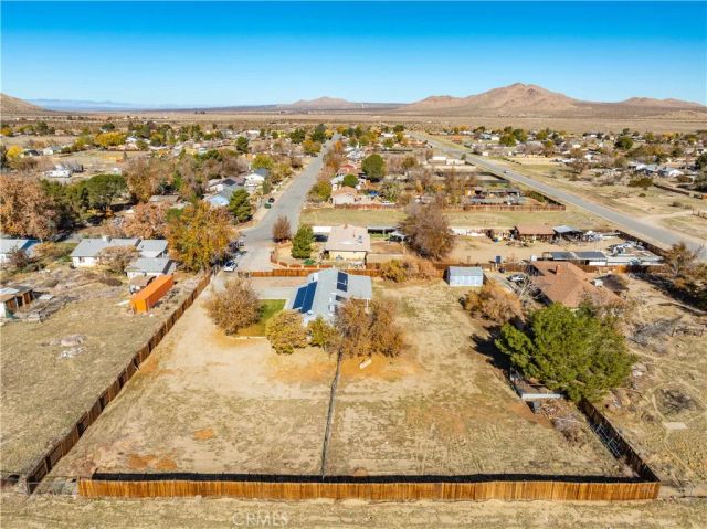 17360 Valeport, Lancaster, CA 93535