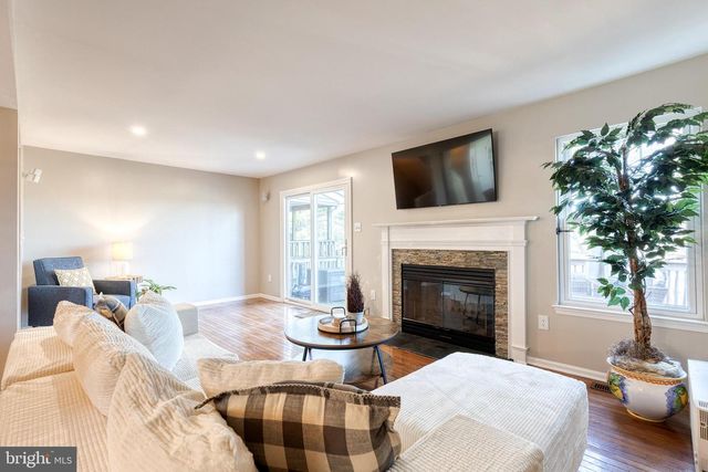 8743 RUPPERT CT, Ellicott City, MD 21043