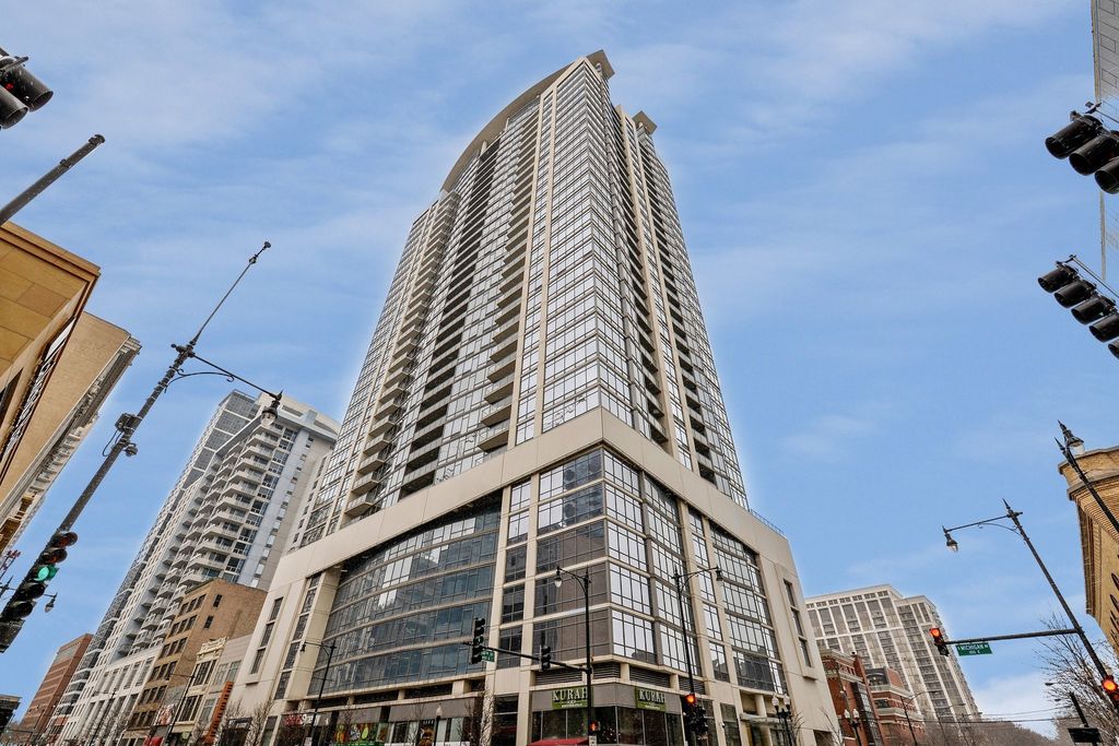100 E 14th Street 801, Chicago, IL 60605