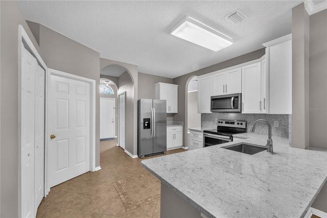 506 GREG STREET, Valrico, FL 33594