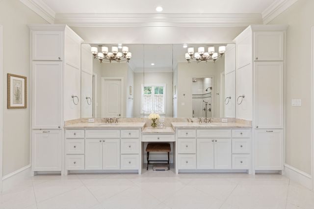 4715 W Northwest Highway, Dallas, TX 75220