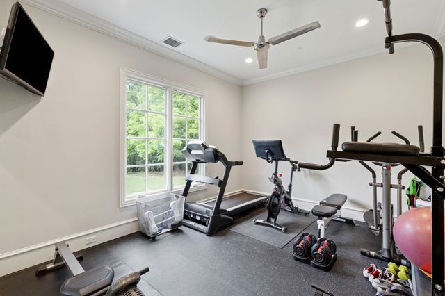 4715 W Northwest Highway, Dallas, TX 75220