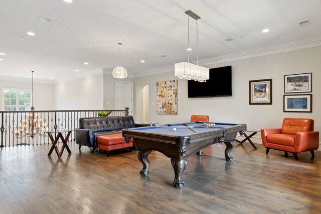 4715 W Northwest Highway, Dallas, TX 75220