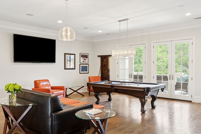 4715 W Northwest Highway, Dallas, TX 75220