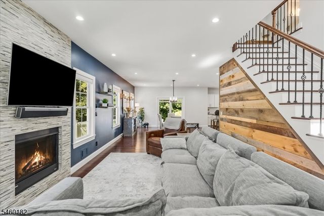 11 Ridge Pl, Wayne Twp., NJ 07470