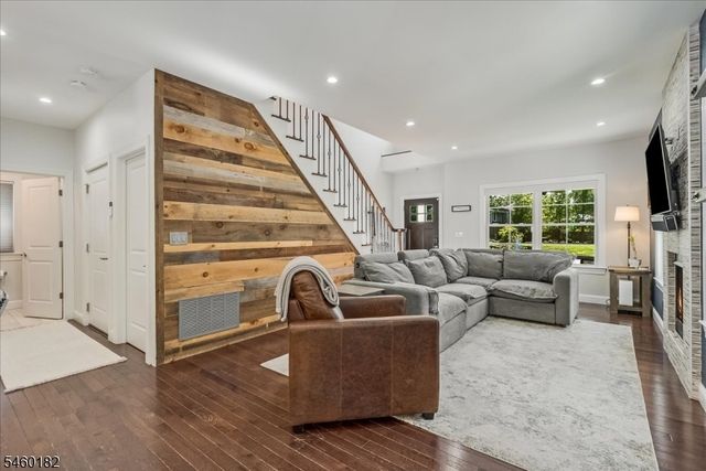 11 Ridge Pl, Wayne Twp., NJ 07470