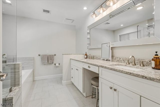 11 Ridge Pl, Wayne Twp., NJ 07470
