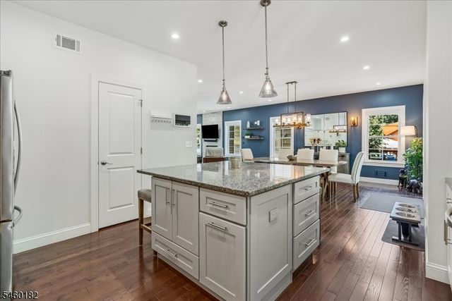 11 Ridge Pl, Wayne Twp., NJ 07470