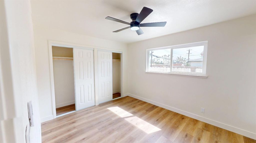 Image 14 of property listing at 4264 Holt, Fresno, CA 93705