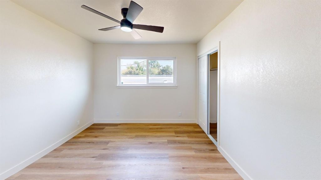 Image 17 of property listing at 4264 Holt, Fresno, CA 93705