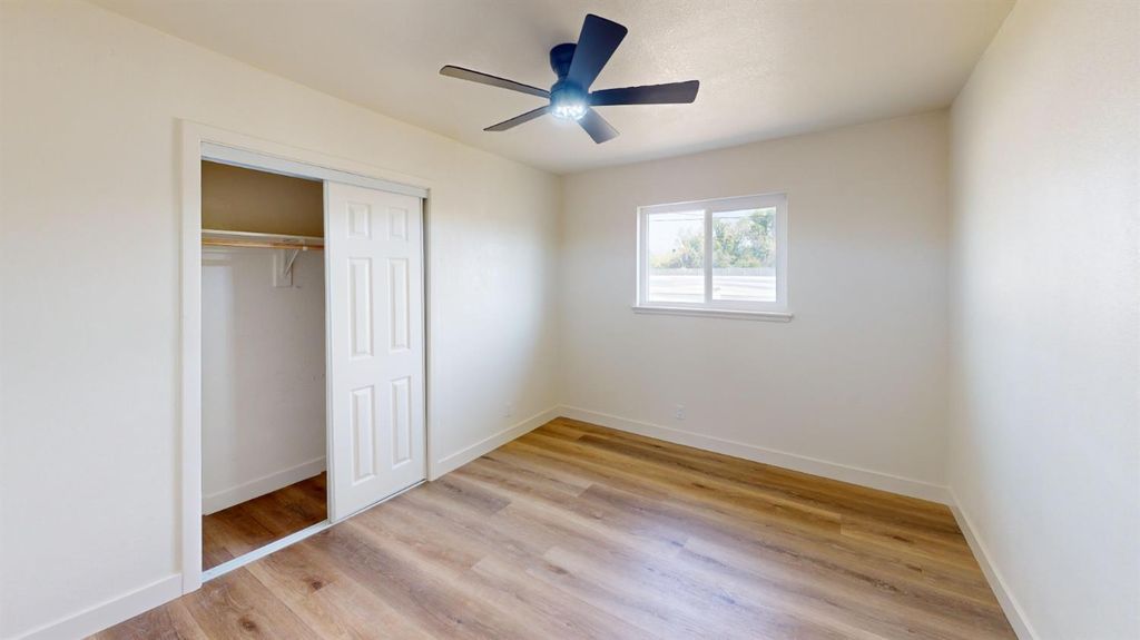 Image 20 of property listing at 4264 Holt, Fresno, CA 93705