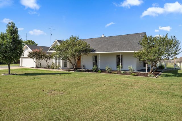 509 Mustang Court, Lavon, TX 75166
