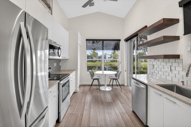 7440 W Mercada Way, Delray Beach, FL 33446