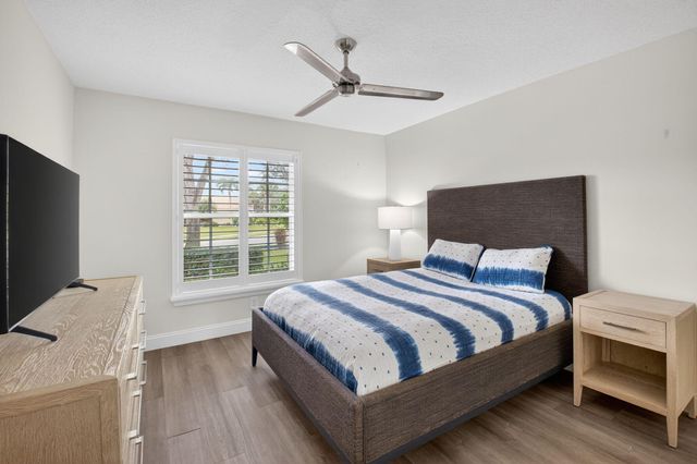 7440 W Mercada Way, Delray Beach, FL 33446