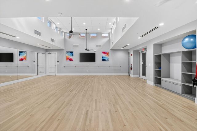 7440 W Mercada Way, Delray Beach, FL 33446