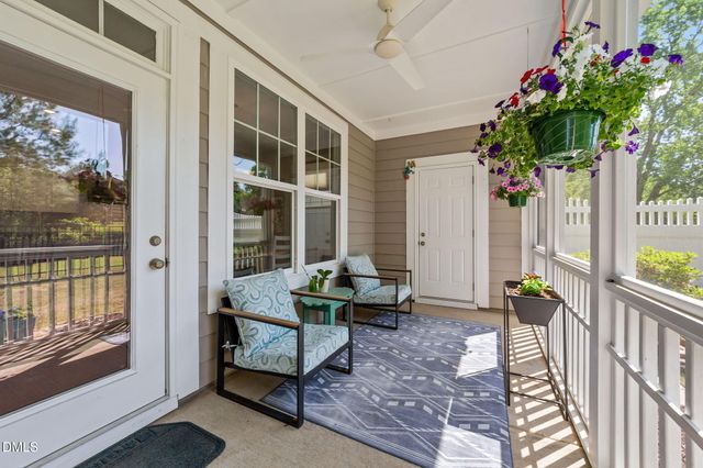 583 Rowanwood Way, Apex, NC 27523