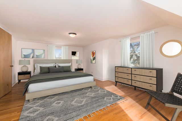 7340 W Keeney Street, Niles, IL 60714