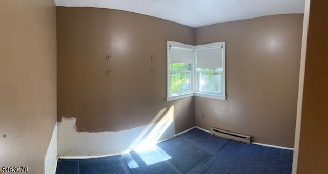 21 Gorge Dr, Wanaque Boro, NJ 07420