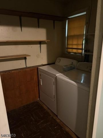 21 Gorge Dr, Wanaque Boro, NJ 07420