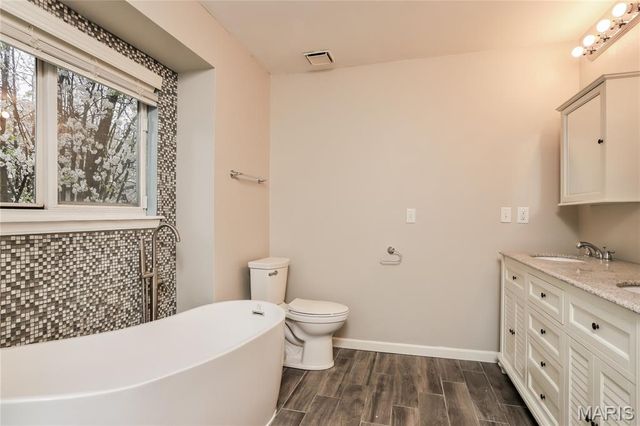1504 Wild Berry Court, Ballwin, MO 63021