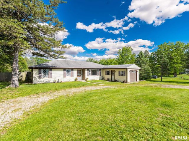 611 WOODLAND Trail, Washington, IL 61571