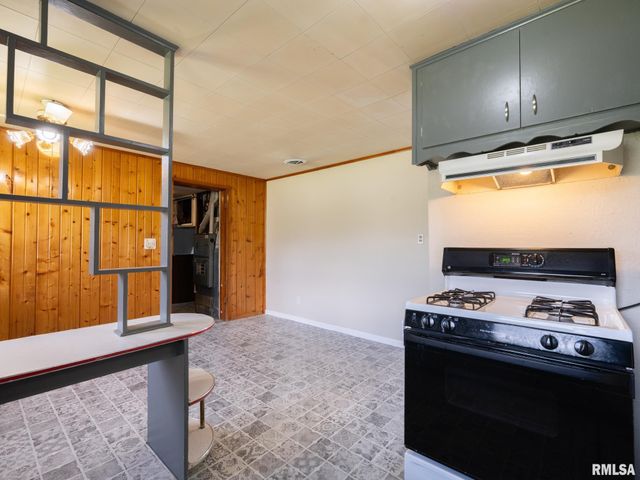 611 WOODLAND Trail, Washington, IL 61571