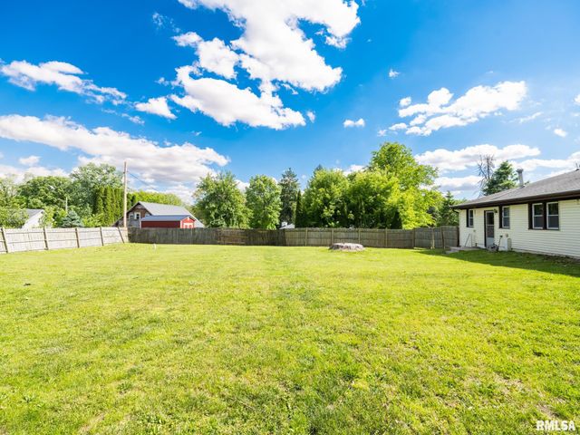 611 WOODLAND Trail, Washington, IL 61571